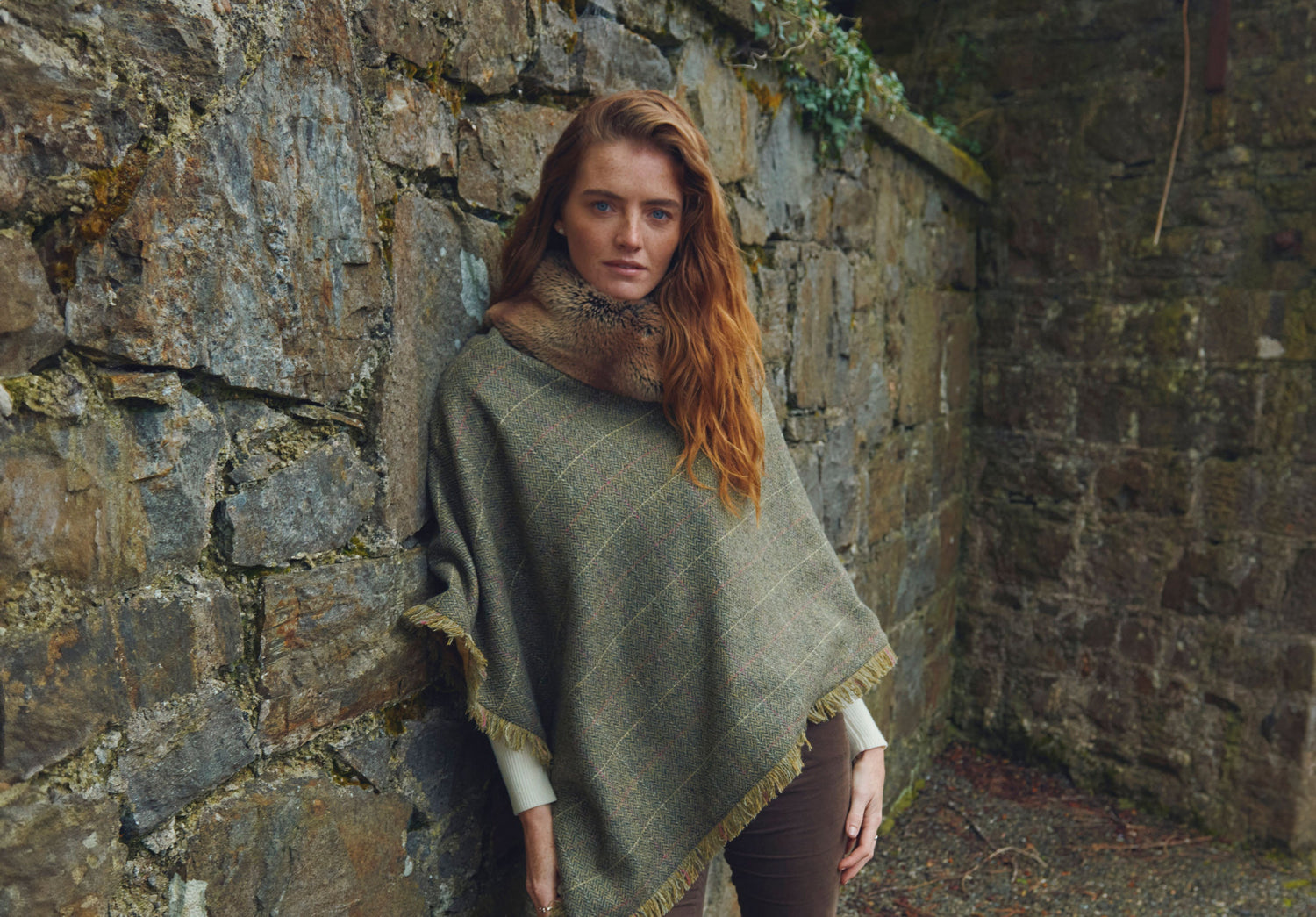 Poncho en tweed  Silverfir - Thistle