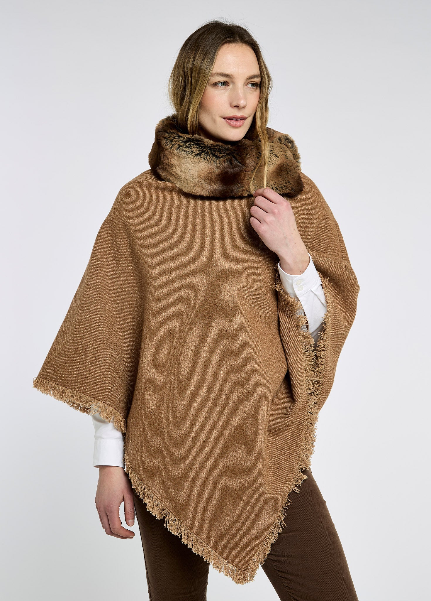 Poncho en tweed  Silverfir - Camel Twill