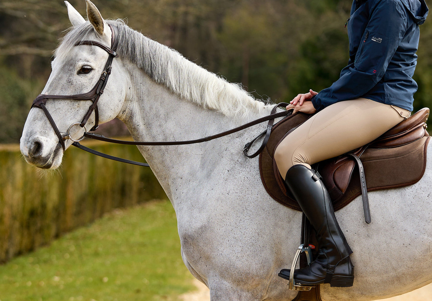 Chaps d'équitation souples pour maintien et élégance – My Horsely Chaps d'équitation souples pour maintien et élégance – My Horsely